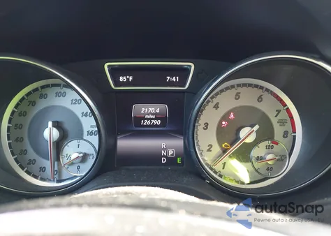 2015 Mercedes-Benz Gla 250 4Matic z USA, uszkodzony, nr VIN WDCTG4GB7FJ033114